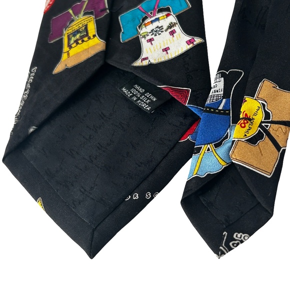 Nicole Miller Necktie Tie 100% Silk Hand Sewn Novelty Graphics City Philadelphia - Picture 3 of 12